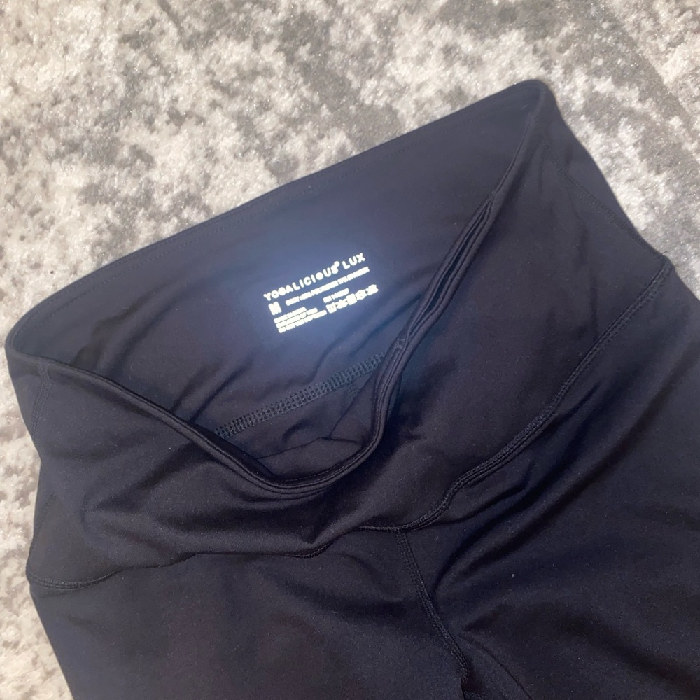 Yogalicious lux leggings medium